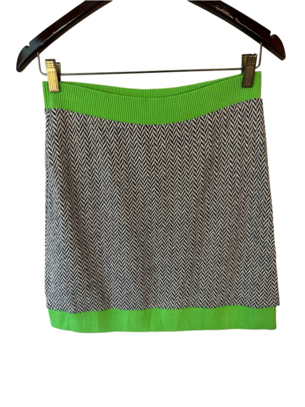 Zara Black & White Chevron Mini Skirt with Bright Green Trim Size M Y2K - Picture 3 of 7